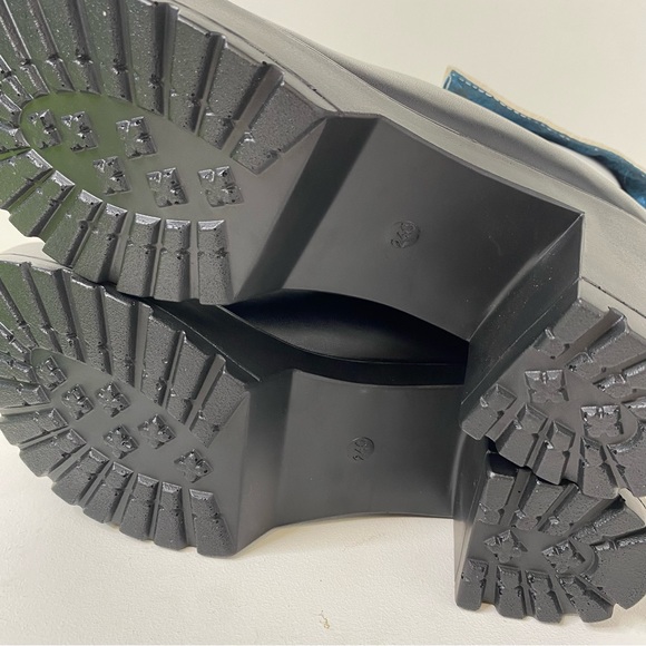 NWOT Genshin Impact Size 4 Barbara Gunnhildr Cosplay Boots Shoes Halloween - Picture 5 of 5